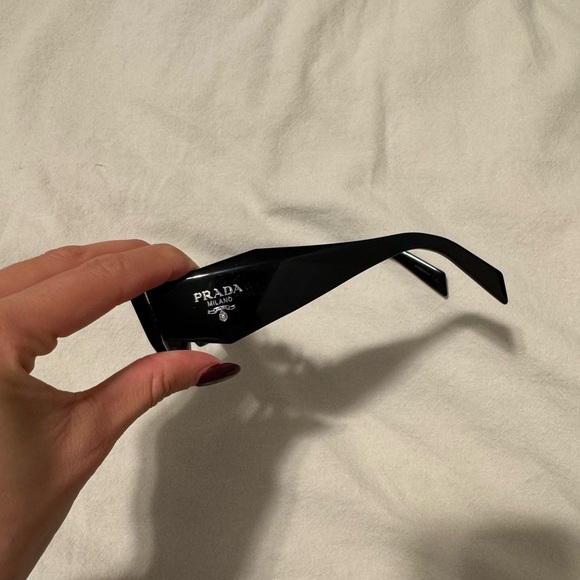 Prada 17 WS Sunglasses - Picture 4 of 4